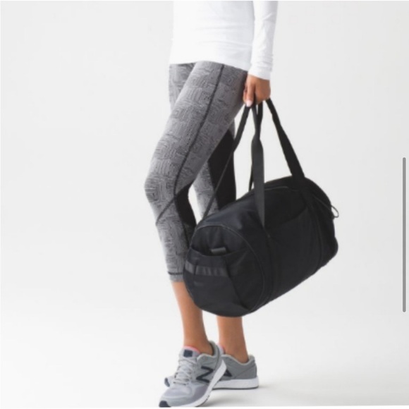 Lululemon Pace Rival Crop Tights Maze Jacquard White Black with Mesh Size 4 - Picture 3 of 10